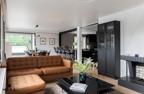 Lempaala Villa | Villa Gaia! - Luxury villa with jacuzzi and beach close to trainstation 10 minutes from Tampere city! 1,5 hours to Helsinki
