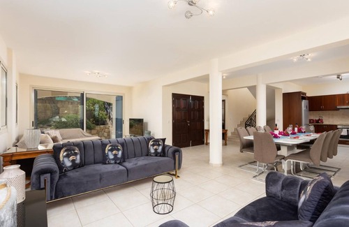 Neo Chorio Villa | Villa Galina - Five Bedroom Villa, Sleeps 11