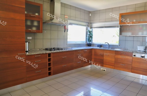 Cerro de Aguia Ski Chalet | Villa Gardénia - amazing sea view, games rooms, pool, wifi