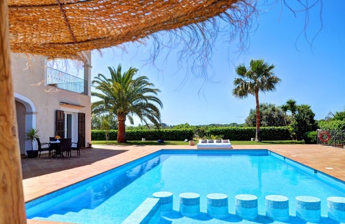 Felanitx Villa | VILLA GATONA is our most popular luxury Villa - modern and impressive