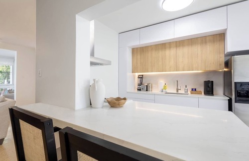 Miramar Apartment | Villa Georgetti Hidden Gem in Miramar, SJ | Power Generator, Water Cistern, Parking