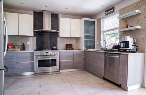 Kingston Villa | Villa Gilgal