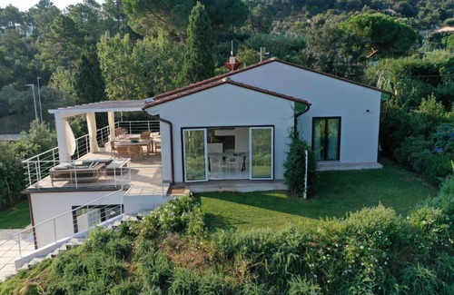 Capoliveri Villa | Villa Giomoa beach front - DCA Certified and Guaranteed
