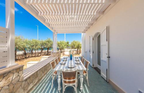 Marina di Mancaversa House | Villa Giusy 2 by BarbarHouse
