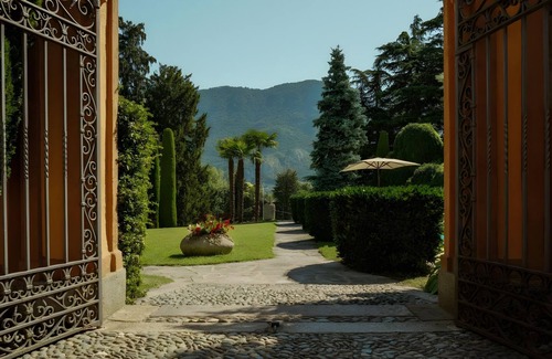 Garlate Villa | Villa 'Gnecchi Lake Como' with Lake View, Wi-Fi and Air Conditioning