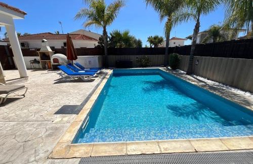 Ayia Thekla Villa | Villa Gracia