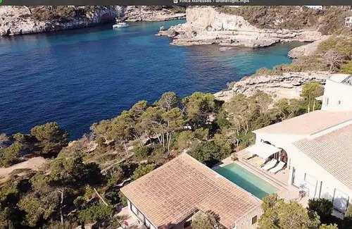 Cala Santany Villa | Villa Grand Bleu. Beach 500 meters away. Option for a heated pool at 30 degrees.