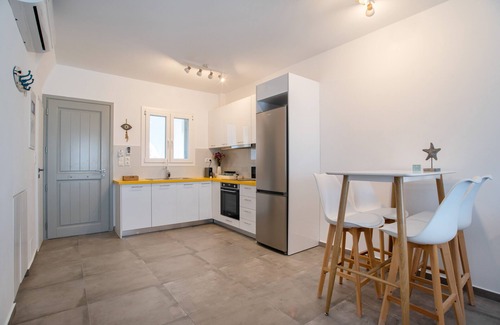 Kastraki Villa | Villa 'Helen Luxury Mare' with Sea View, Wi-Fi and Air Conditioning