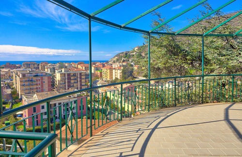 Levanto Apartment | Villa Helvezia - Very large apartment with panoramic terraces, near the centre and beach