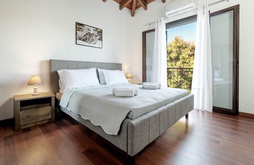 Kato Korakiana House | Villa Henkel B