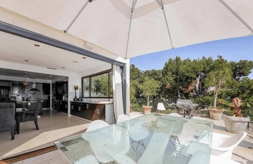 The Flats Villa | Villa Hillside