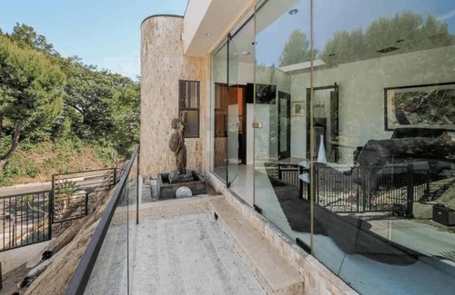 The Flats Villa | Villa Hillside