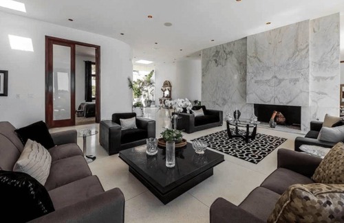 The Flats Villa | Villa Hillside