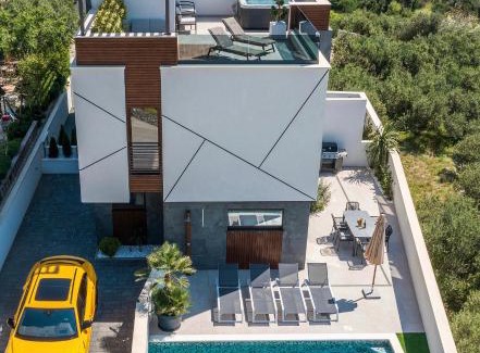 Veliko Brdo Villa | Villa Hillson