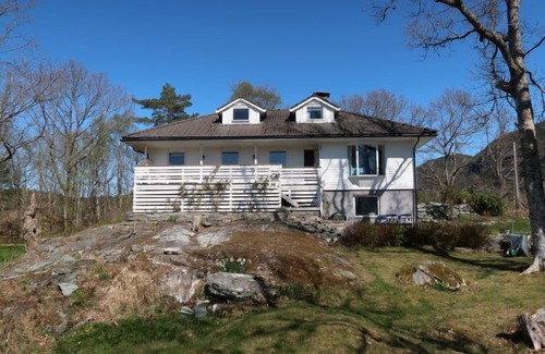 Fusa House | Villa Hjartnes by Interhome