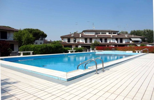 Porto Santa Margherita Villa | Villa Holiday village with swimming pool and tennis court a stone's throw from the sea and the pedestrian area