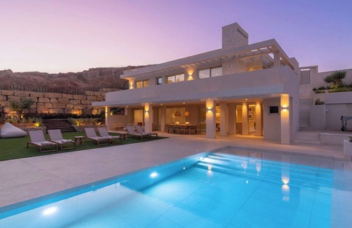 Antequera Villa | Villa Horizon Antequera by Ruralidays