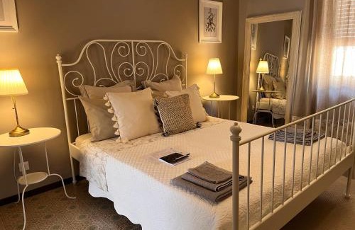 Montichiari Bed & Breakfast | Villa House and Garden B&B