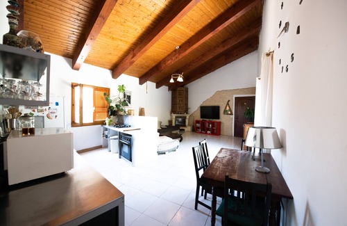 Roquefort-des-Corbieres House | Villa in village it maritime corbieres