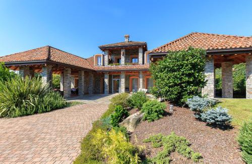 Cissano Villa | Villa Il Grotto