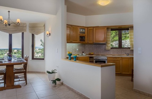 Roussospiti Villa | Villa Ilia - Four Bedroom Villa, Sleeps 9