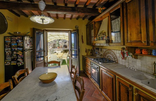 Cortona Villa | villa immersa nel verde con vista mozzafiato