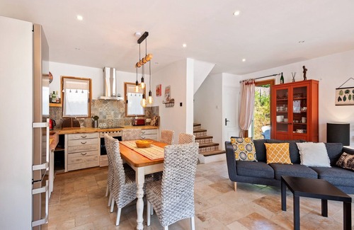 Bargemon Villa | Villa in Bargemon with Pool and Mountain Views