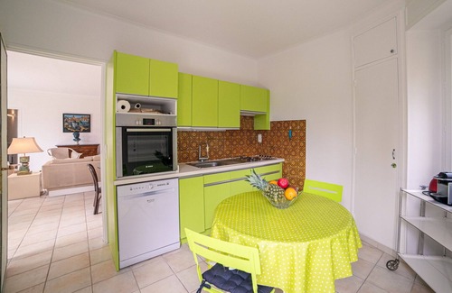 Riou - Petit Juas - Av de Grasse Villa | Villa in Cannes with 2 bedrooms sleeps 4