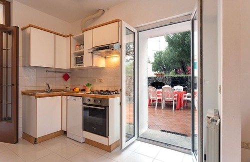 Celle Ligure Villa | Villa in Celle Ligure with 2 bedrooms sleeps 6
