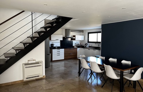 Cabrieres Villa | Villa in charming little village near Nîmes