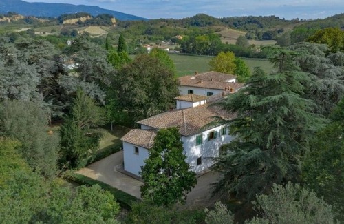 Reggello Villa | Villa in Florence with 9 bedrooms sleeps 18