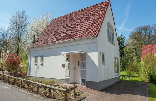 Ferienpark Gut Langen Villa | Villa in Germany with Sauna and Bubble Bath