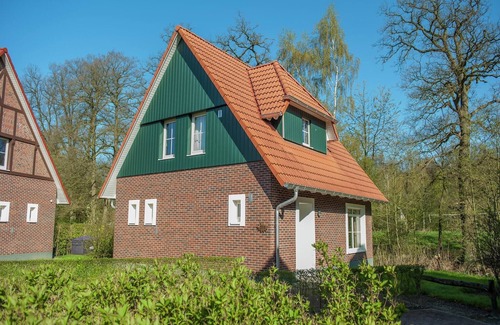Ferienpark Gut Langen Villa | Villa in Germany with Sauna and Bubble Bath