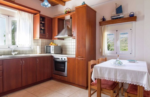 Agios Vasileios Villa | Villa in Lefkogia Crete With Swimming Pool