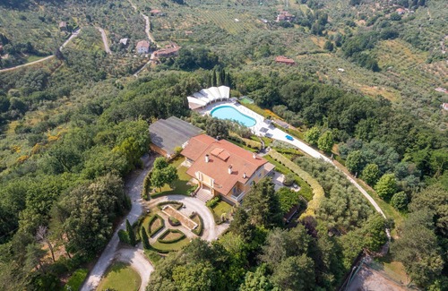 Margine Coperta-Traversagna Villa | Villa in Montecatini Alto with 6 bedrooms sleeps 15
