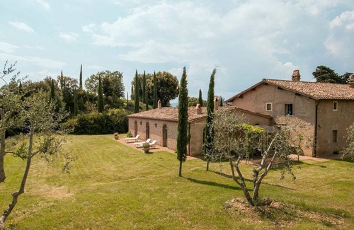 Camigliano Villa | Villa in Montalcino with 8 bedrooms sleeps 16