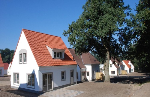 Ferienpark Gut Langen Villa | Villa in Münsterland with Sauna & Bubble Bath