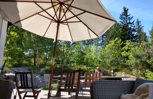 Saltsjo-Duvnas House | Villa in nice suburb of Stockholm, close to lake, archipelago and sea