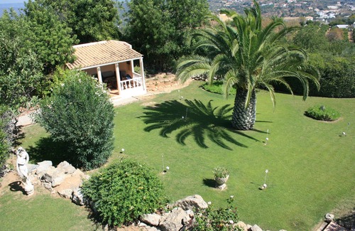 Parragil Villa | Villa in peaceful location, superb views, pool, garden, mini golf and ping pong