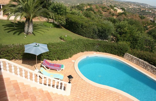 Parragil Villa | Villa in peaceful location, superb views, pool, garden, mini golf and ping pong