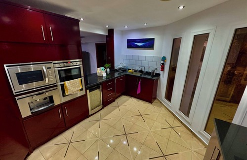 Ras Nasrani Villa | Villa in Sharm El Sheikh - By The Beach - Large Pool - Jacuzzi - sleeps 10