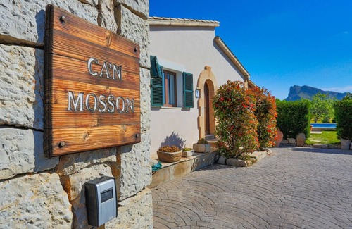 Les Palmeres Villa | Villa In Siller - Peaceful Location & Privacy - Walking distance to town center