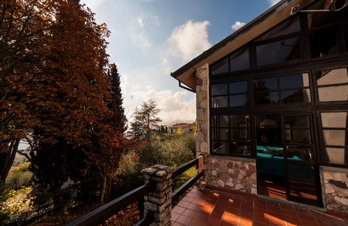Montale House | villa in the hills between Tuscany and Liguria