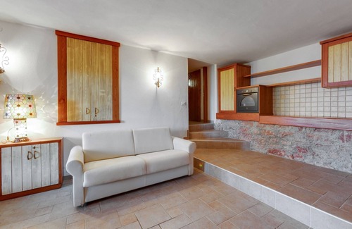 Torri del Benaco Villa | Villa in Torri with Pool & Mountain Views