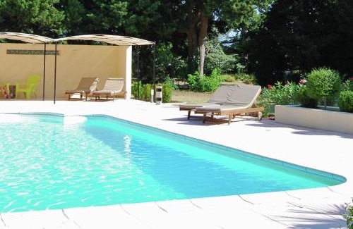 Valreas House | Villa in Valréas with Pool and Garden Views