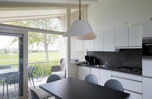 Kamperland House | Villa in Zeeland with Sauna & Beach Access