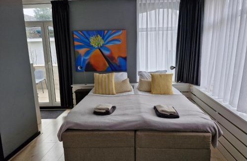 Scheveningen Bed & Breakfast | Villa Insulinde