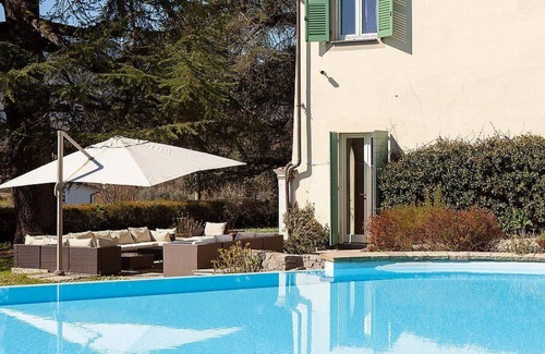 Vicopelago Villa | Villa Irvana, fully refundable with voucher*: A cozy and welcoming three-story villa surrounded by the greenery, with Free WI-FI.