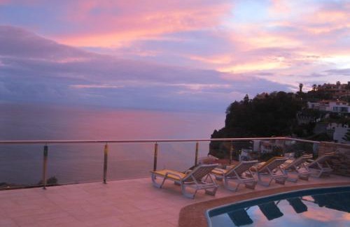 Garajau Apartment | Villa Isabela - Car Rental for Free