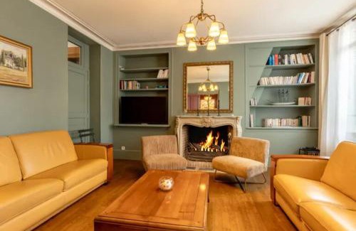 Honfleur Villa | Villa Jane'Laur Magnificent mansion with garden 11 P